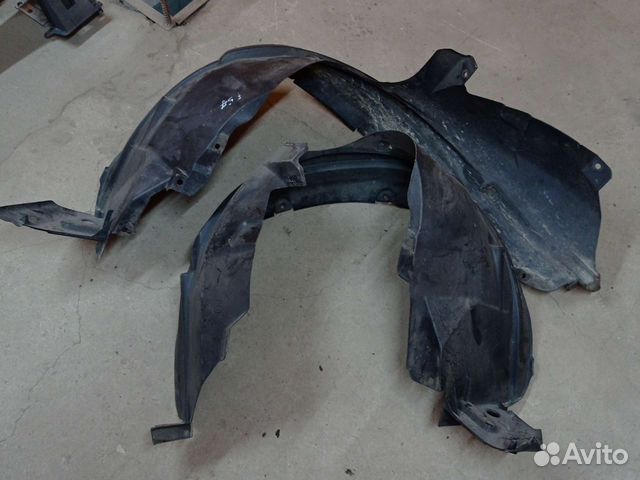 Подкрылки передние Suzuki SX4 2008 год