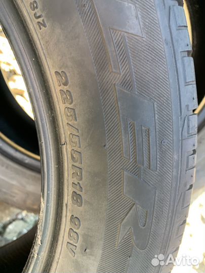 Bridgestone Dueler H/P Sport 225/55 R18 98V