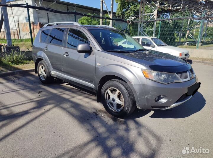 Mitsubishi Outlander 2.4 CVT, 2008, 200 000 км