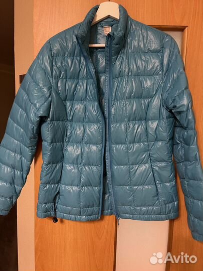 Продается ветровка женская