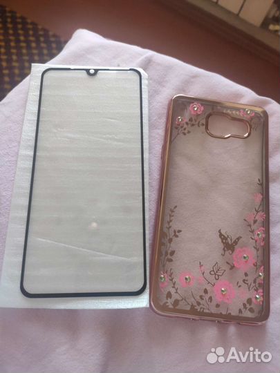 Чехол и защитное стекло на Самсунг а5