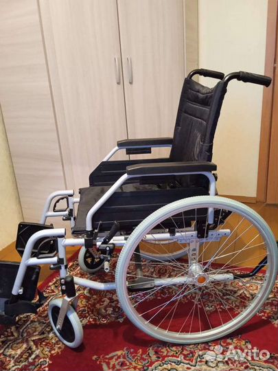 Коляска инвалидная