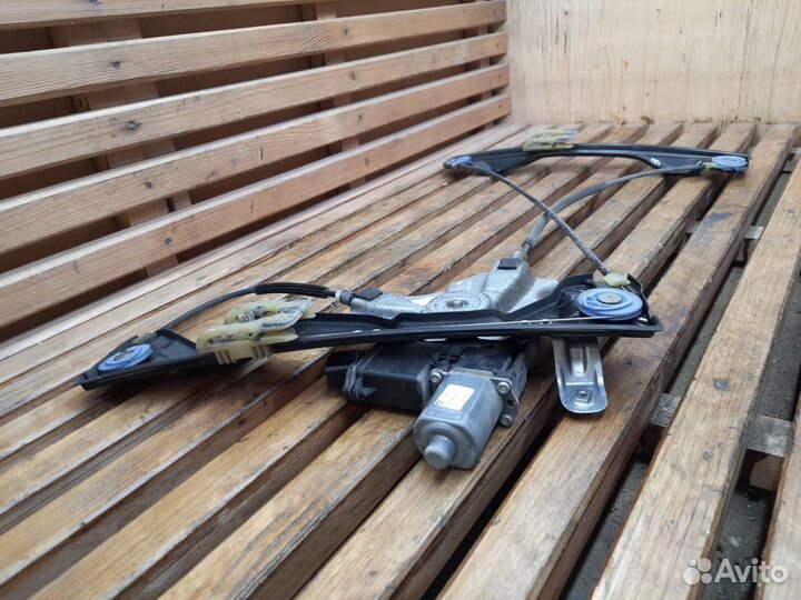 Стеклоподъемник правый Opel Astra J 2012 13349958