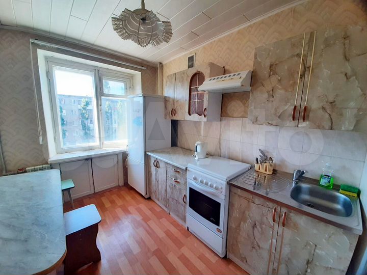2-к. квартира, 42 м², 4/9 эт.