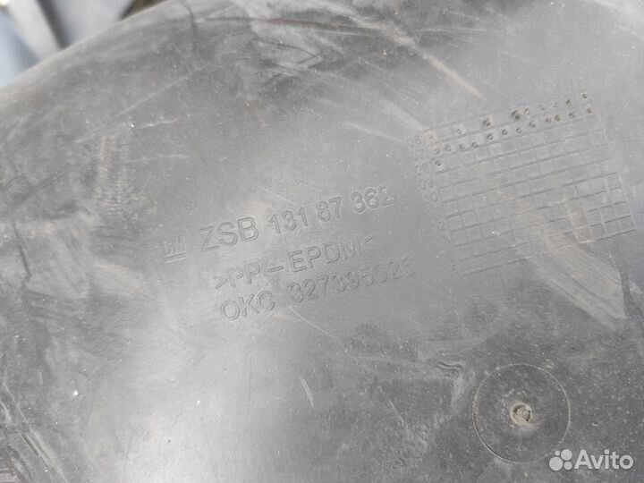 Подкрылок задний на Opel Corsa D