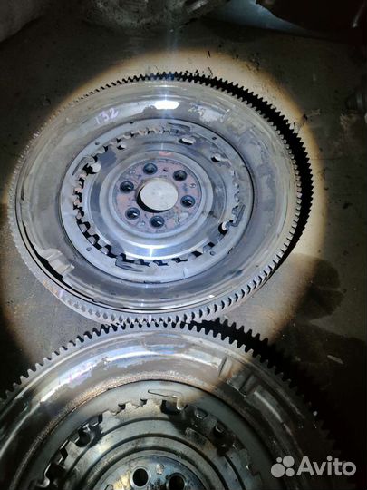 Двухмассовый маховик vag skoda Volkswagen 129,132