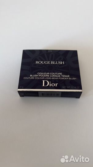 Румяна dior rouge blush power look 823