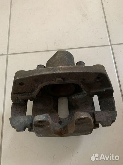 Корпус суппорта BMW 7-Series (E38) III рестайлинг