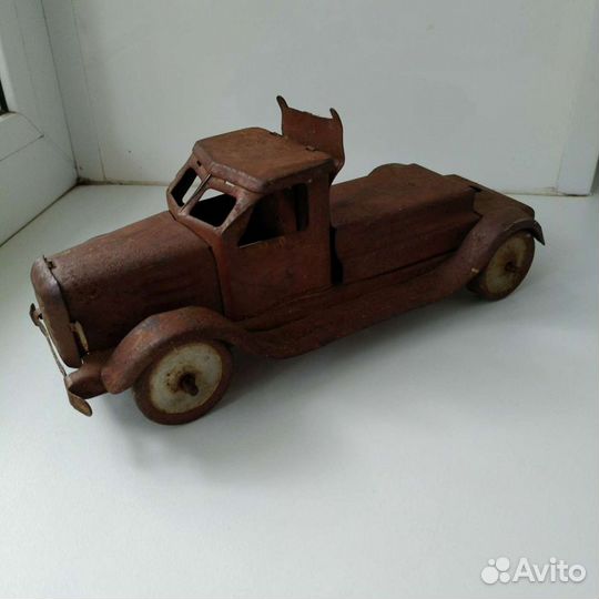 Старинная игрушка Пожарная машинка СССР