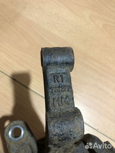 Кулак поворотный передний правый Chevrolet Aveo