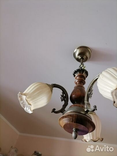 Продаются люстры 2штуки одинаковые