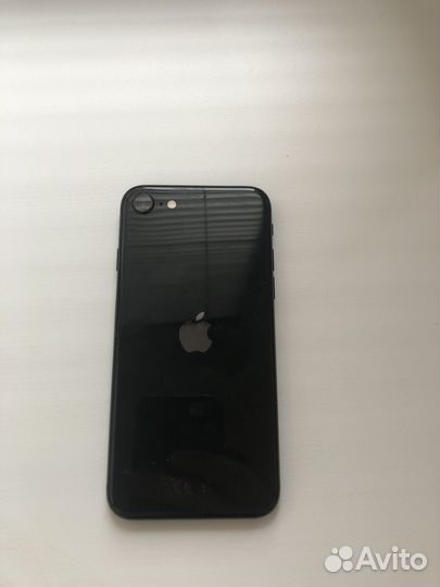 iPhone SE (2020), 64 ГБ
