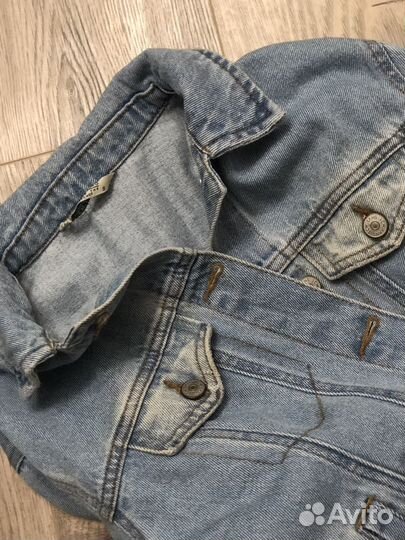 Джинсовая куртка размер S