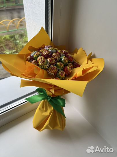 Букет из чупа-чупсов