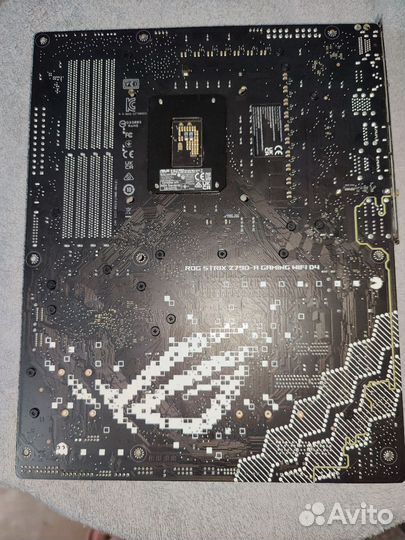 Asus rog strix z790-a gaming wifi d4