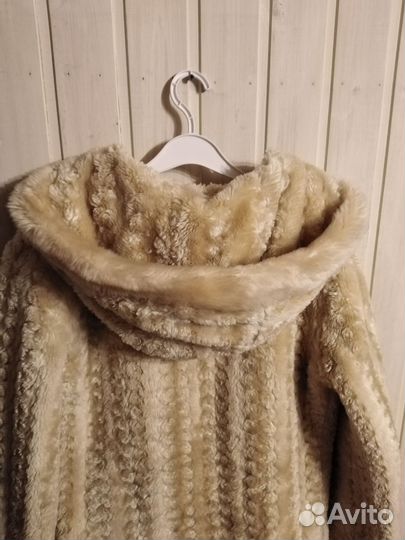 Полушубок мутоновый с капюшоном