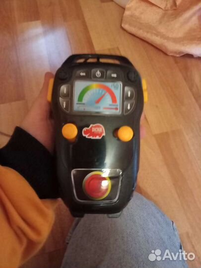 Игрушечный кран