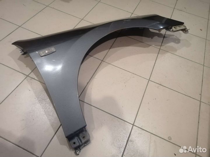 Крыло переднее правое Nissan teana j31