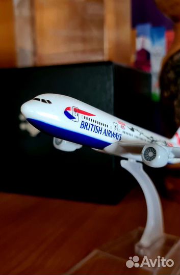 Модель самолета Boeing 777-300 British Airways