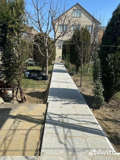 Укладка тротуарной плитки и брусчатки