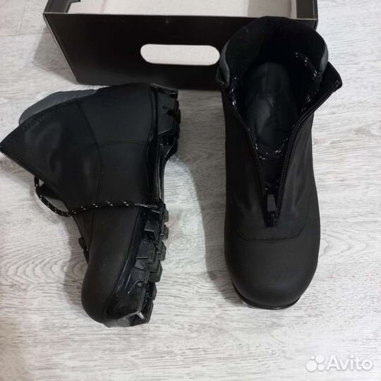 Лыжные ботинки Nordway 42 женские