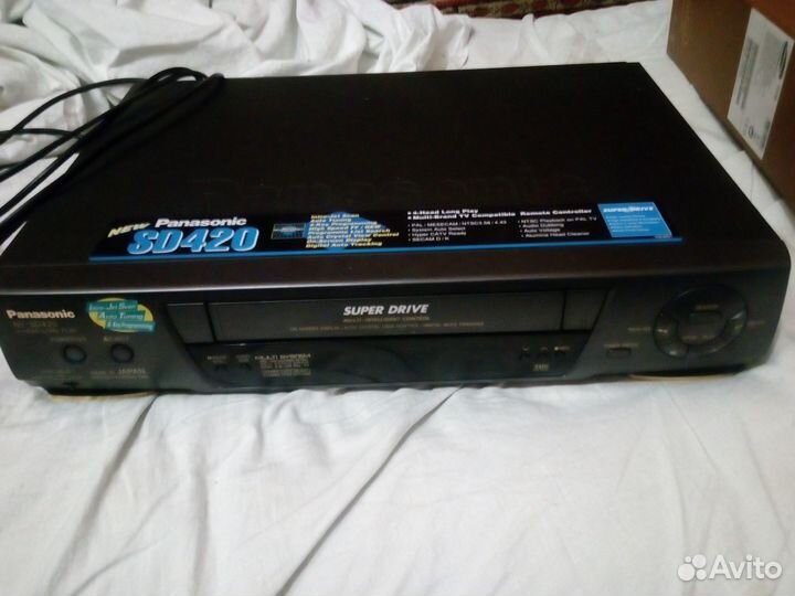 Видеокассеты фильмы, видеомагниофон Panasonic