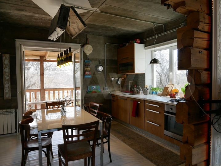 Дом 186 м² на участке 40 сот.