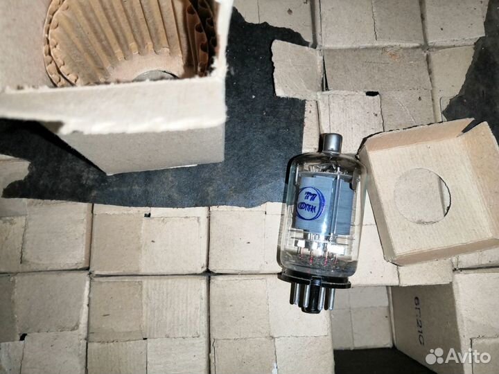 Радиолампа 6Н23П-ев, Гк-71, гм-70