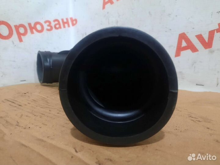 Патрубок воздушного фильтра LADA Kalina