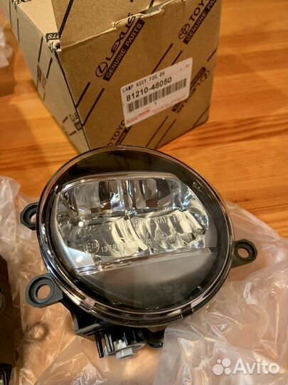 Противотуманные LED фары Toyota Koito