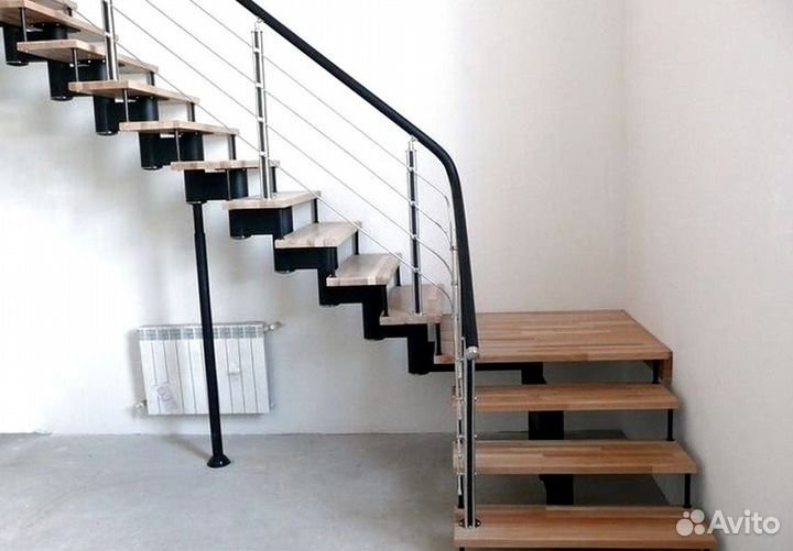 Лестница прямая на металлокаркасе