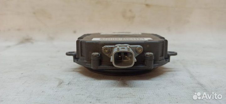 Блок розжига ксенона передний правый Nissan