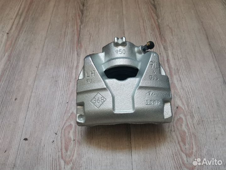 Суппорт тормозной перед Renault duster Лев