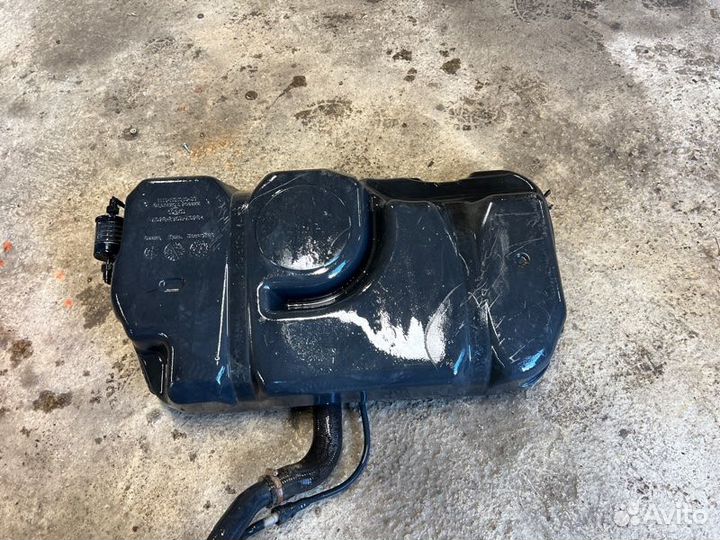 Бензобак Лада Гранта 21127 2017