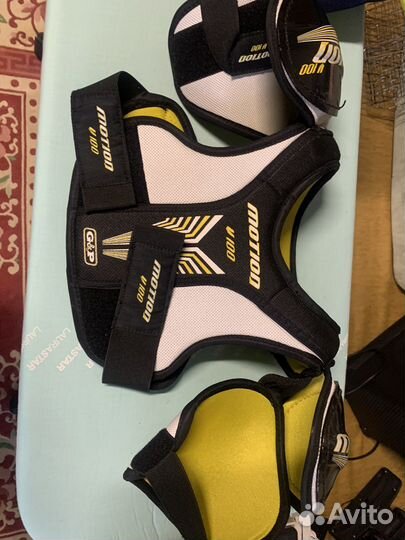 Нагрудник хоккейный bauer jr s