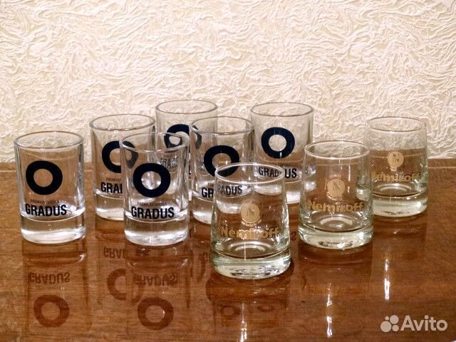 Винтажные цветные фужеры