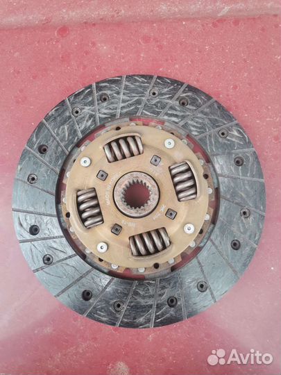 Диск сцепления для mitsubishi lancer 9 valeo