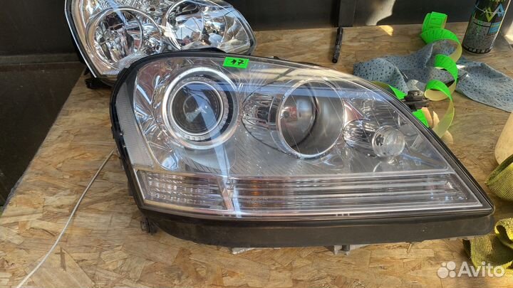Фара правая Mercedes M-class W164 (05-11)