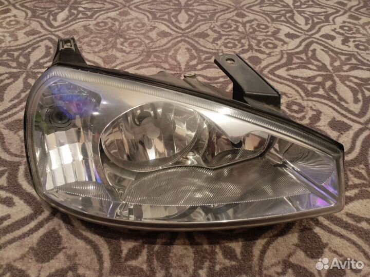 Фара передняя левая Калина 1