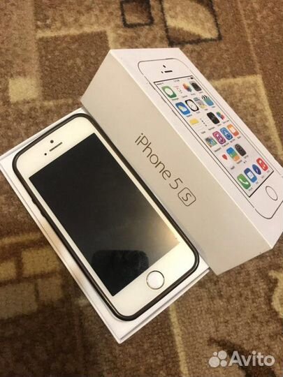 Телефон iPhone 5s