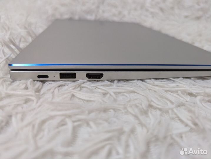 Honor magicbook 14 i5 8/256