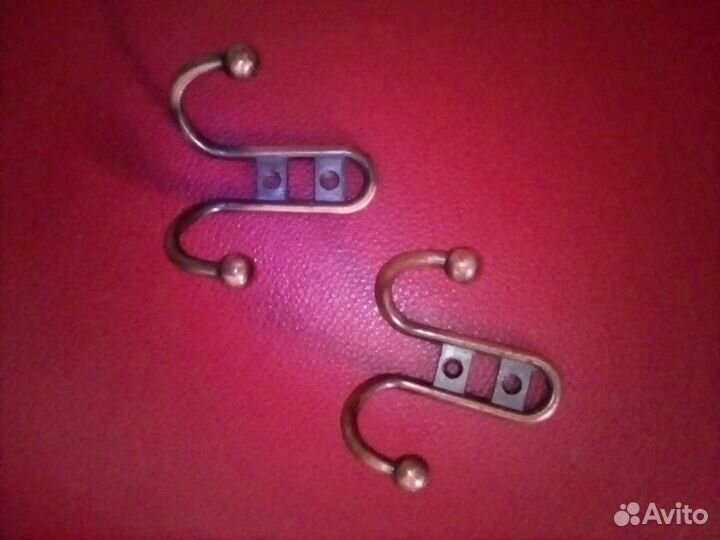 Крючки настенные винтажные