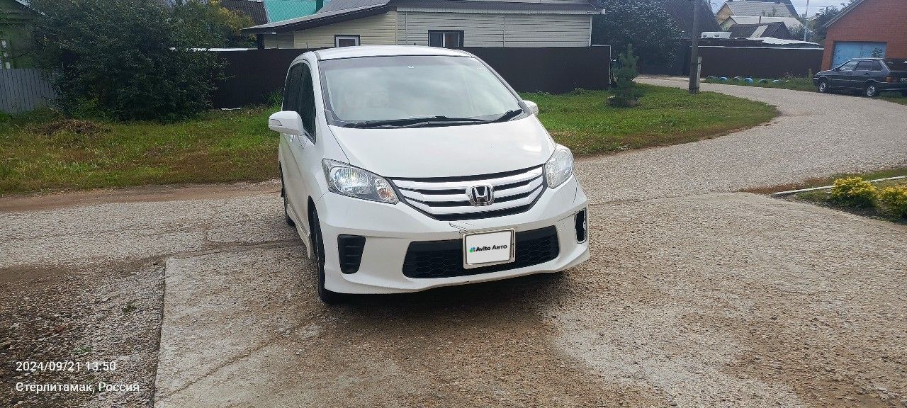Honda Freed: фото владельца