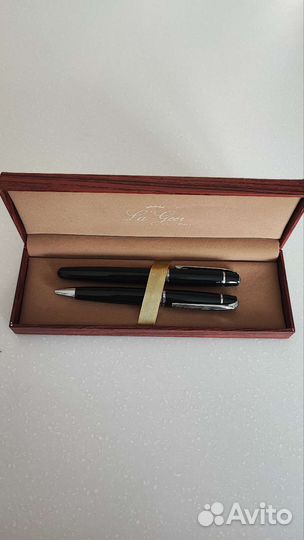 Набор шариковых ручек. Италия