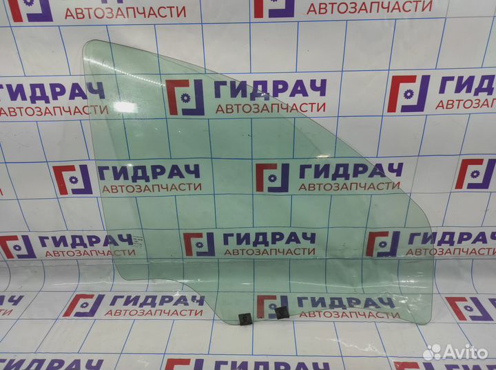 Стекло двери передней правой Renault Duster 803000