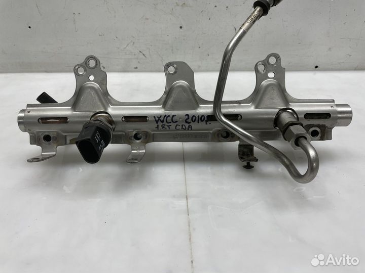 Топливная рампа Volkswagen Passat CC 2010