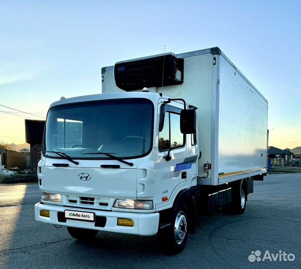 Рефрижератор 35 м³ Hyundai HD120, 2010