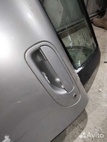 Передняя левая дверь Вольво S80