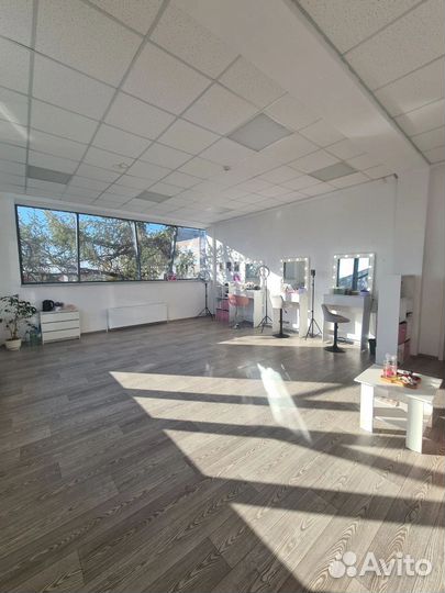 Аренда рабочего места бровиста визажиста, маникюр