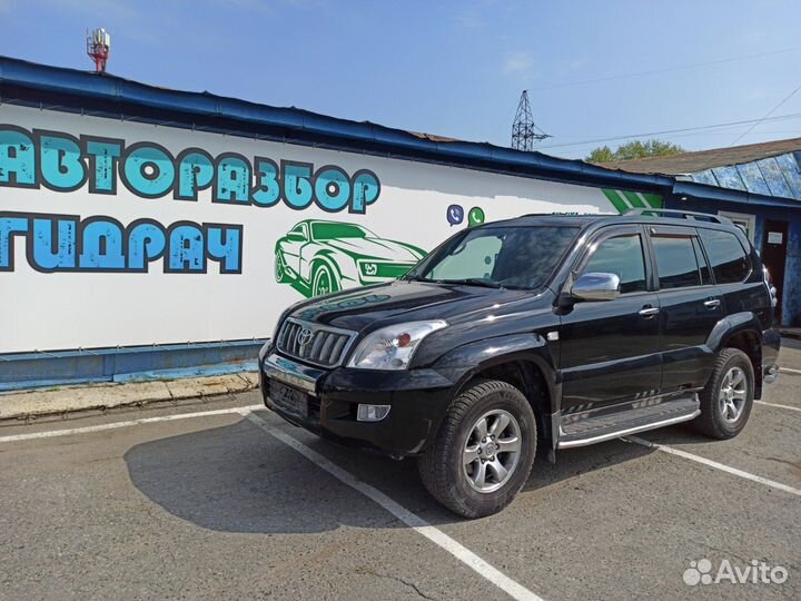 Пыльник горловины топливного бака Toyota Land Cruiser Prado 120 Отличное состояние